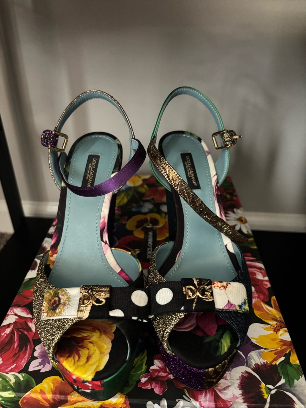 Heels - Picture 5 of 10